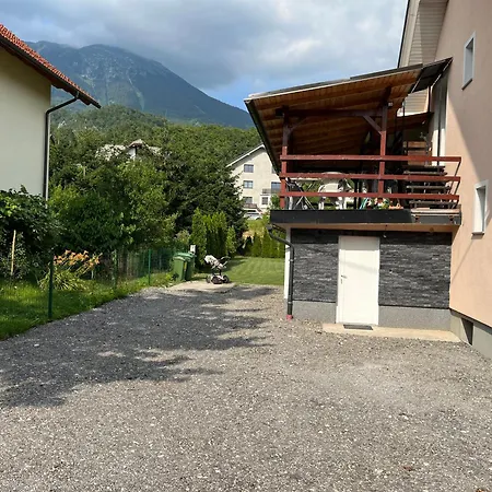 Malivojevic 아파트 지로브니차